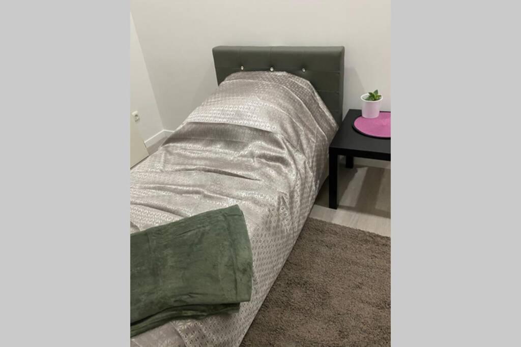 Ruhiges Zimmer Im Gasthaus Есен Екстериор снимка
