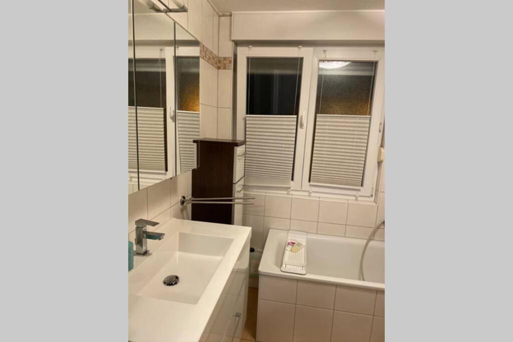 Ruhiges Zimmer Im Gasthaus Есен Екстериор снимка